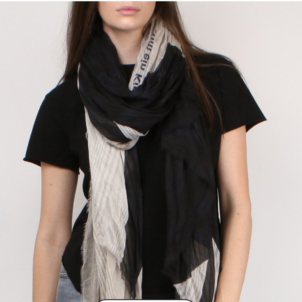 Annette Gortz Large Cotton Silk Gray Sheer Scarf - Picture 2 of 7
